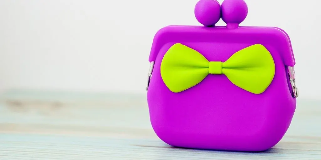 kids purple purse with green bow tie