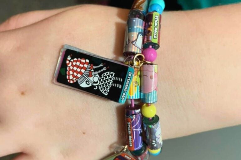 preteen girl wearing sticki rolls bracelet Christmas gift